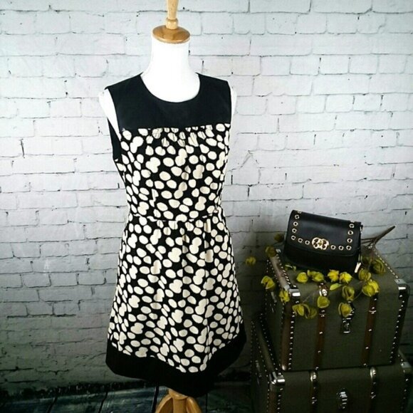 Anthropologie Liefnotes Fit & Flare Dress Black 10 - Picture 1 of 5